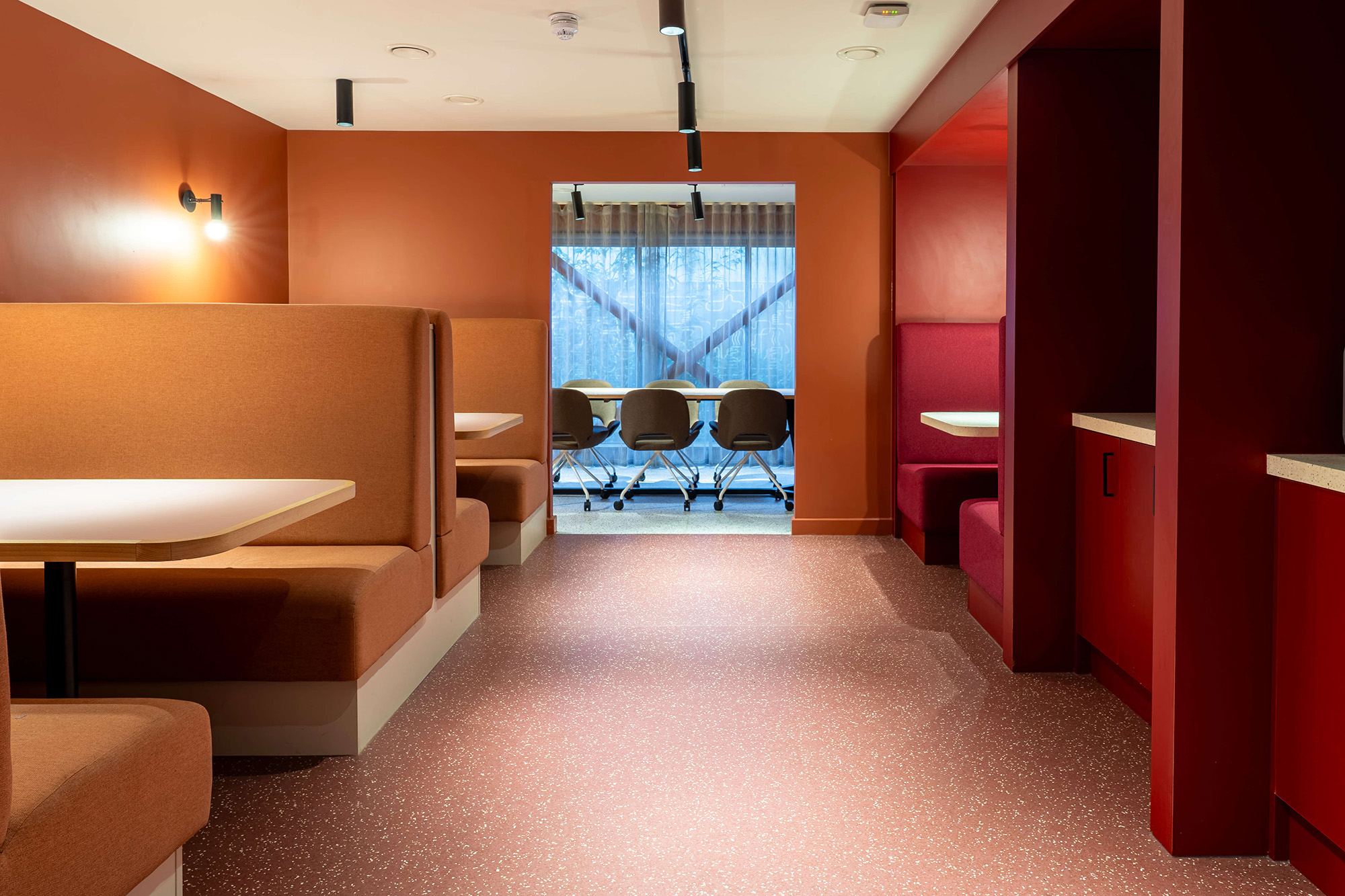 iQ Student Accommodation Leeds - Leeds Beckett University - Study