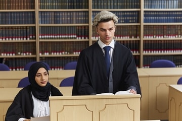 How to become a barrister | Leeds Beckett University
