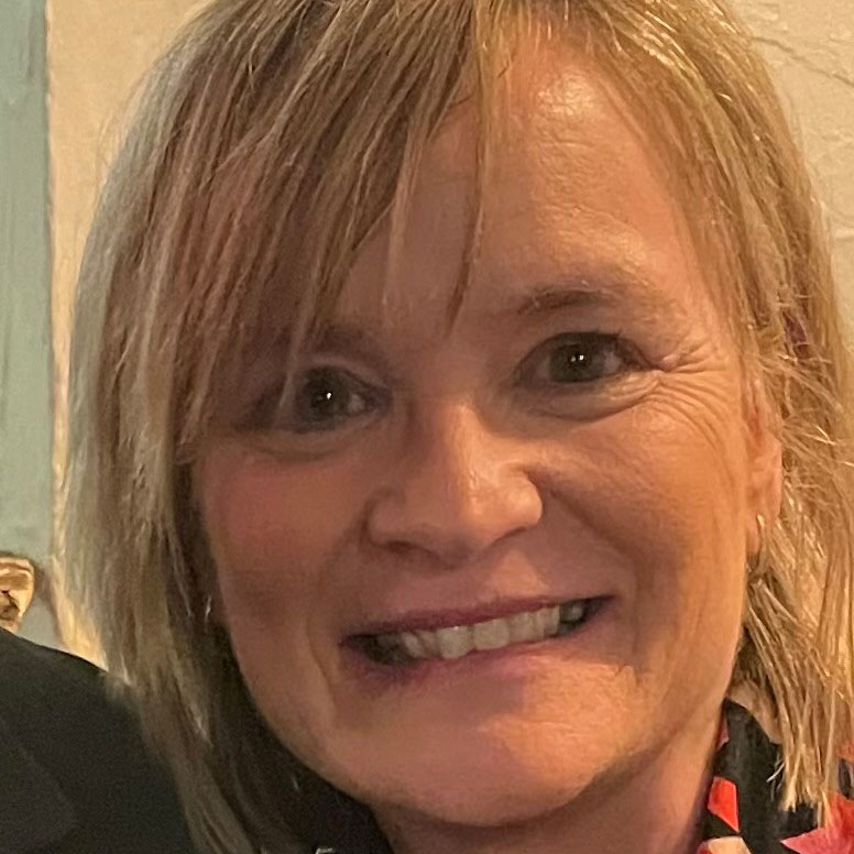 Angela Richardson staff profile image