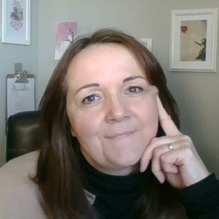 Dr Ellie Willard staff profile image