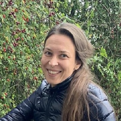 Dr Kata Pauly-Takacs