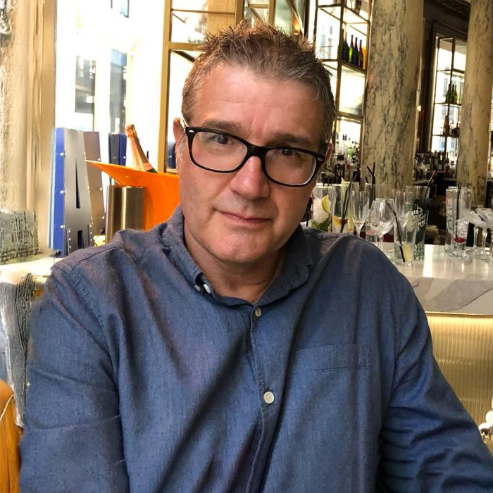 Dr Peter Holmes staff profile image