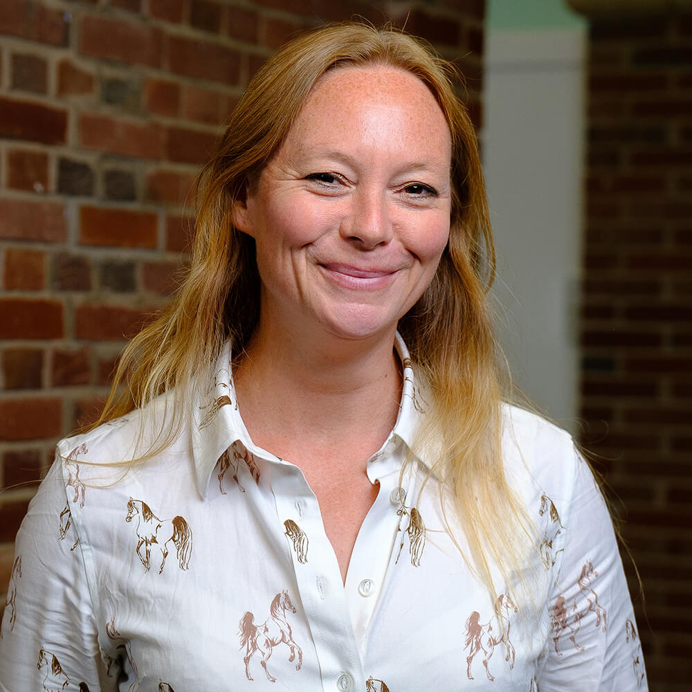 Hannah Rossmorris staff profile image