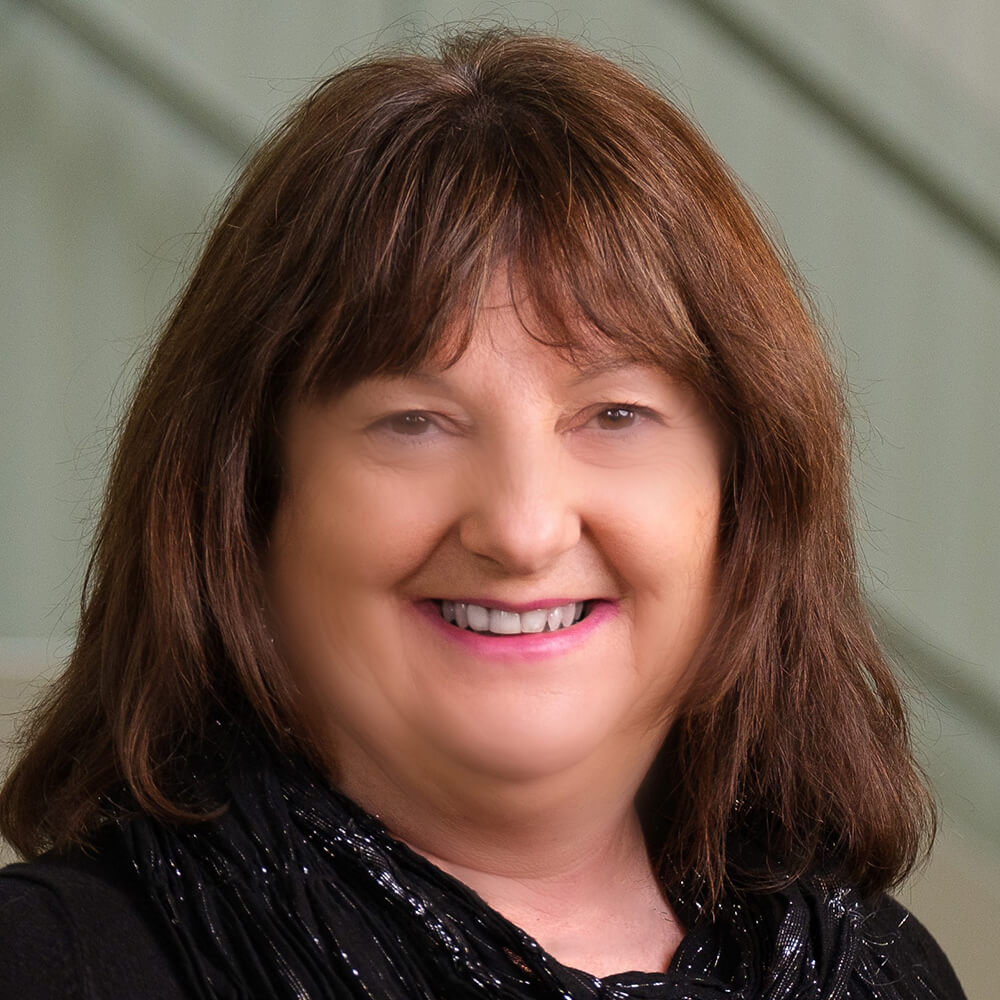 Jayne Holmes staff profile image