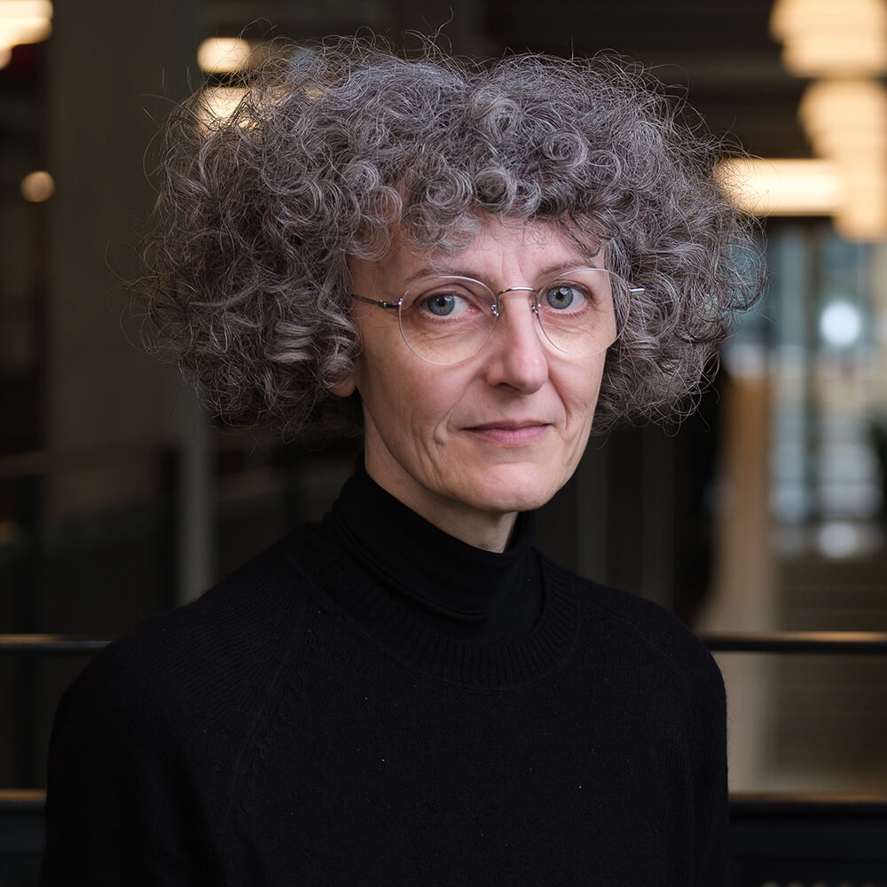 Lara Rettondini staff profile image