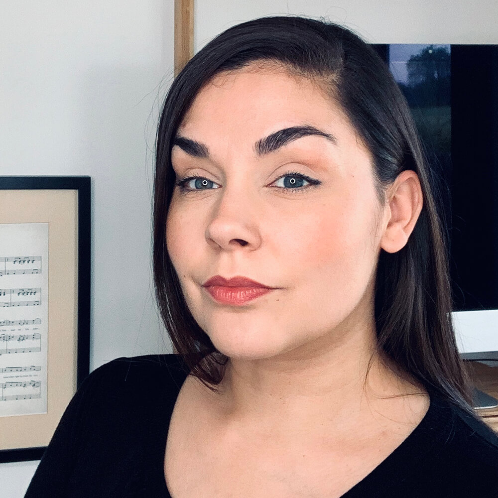 Nicola Moxon staff profile image